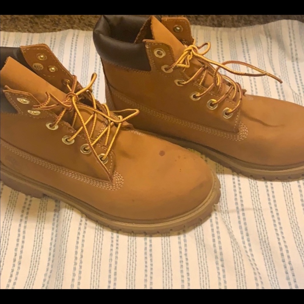 Timberland boots 5.5 men’s (8/8.5 women’s)